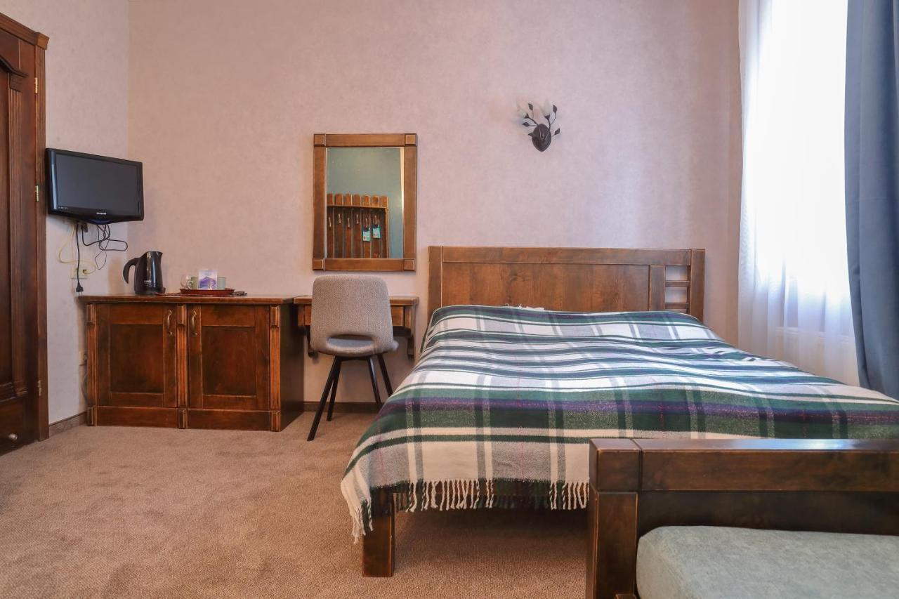 Iris Hotel 布克维 外观 照片