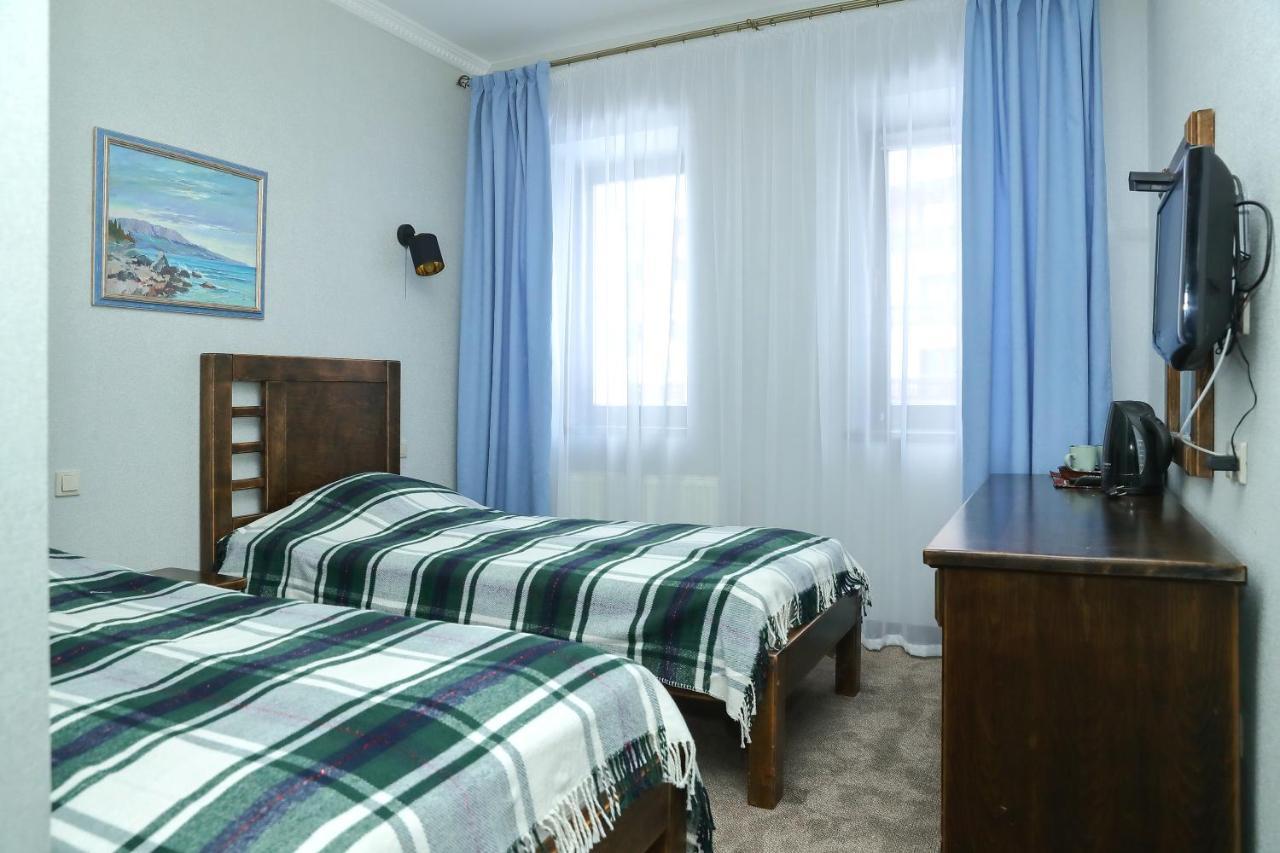 Iris Hotel 布克维 外观 照片